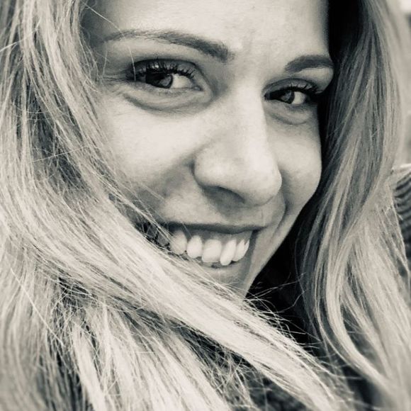 Meet your Posher, Olimpia - Picture 1 of 1